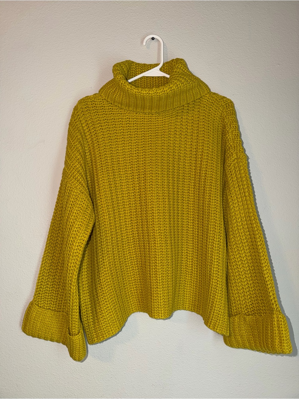 Women’s 525 America Sweater Ribbed Wide Sleeve Sweater Yellow Cowl Neck Large - Picture 2 of 6